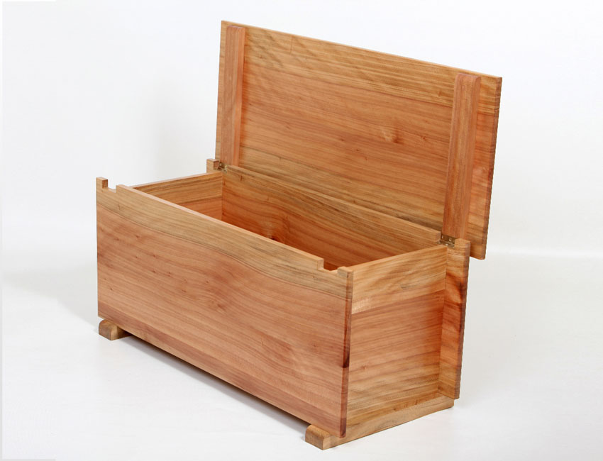 Kauri project chest with lid open