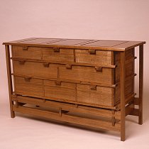 Chest of drawers