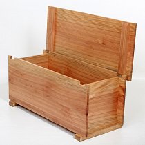 Kauri chest